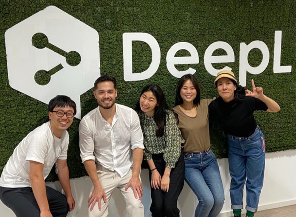 deepl_header_si-1